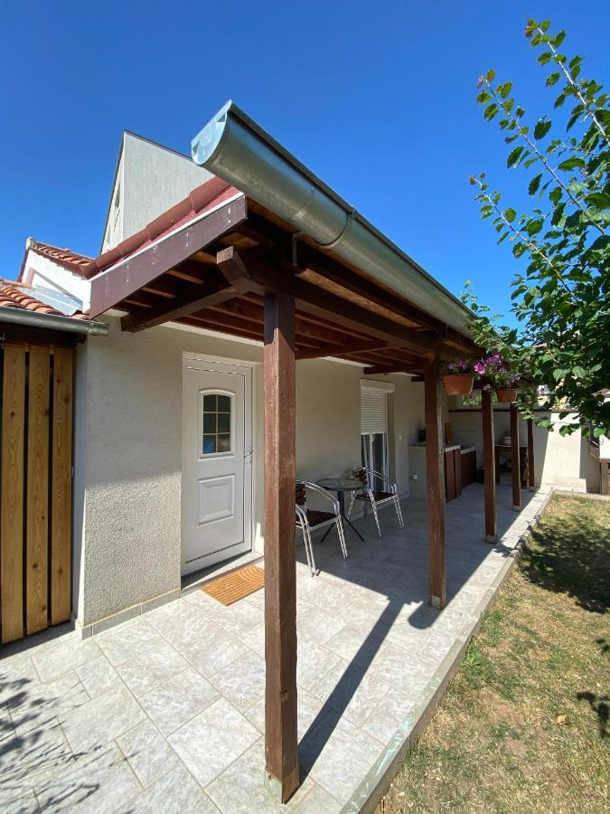 Апартаменты Apartman Cukar II Пула Экстерьер фото